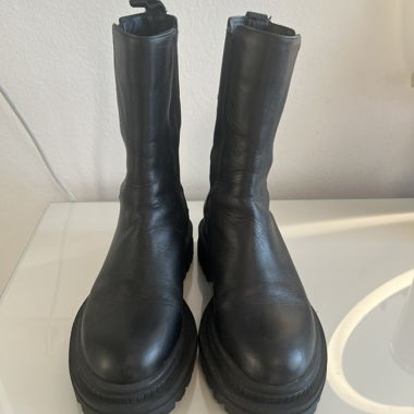 Bershka Black Leather Boots EU 37
