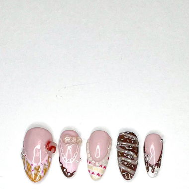 Candy press on nails