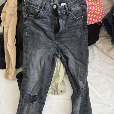 Super skinny Löcherjeans