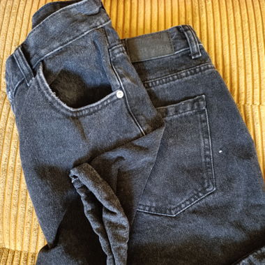 Short/ Black/Jeans