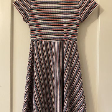 Kurzes Kleid