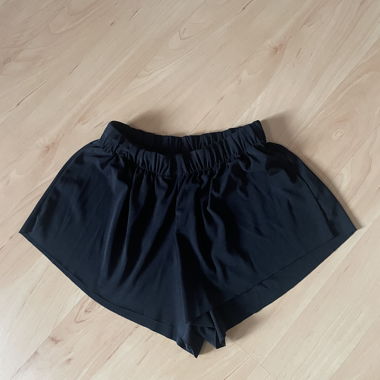 Shorts neri taglia S