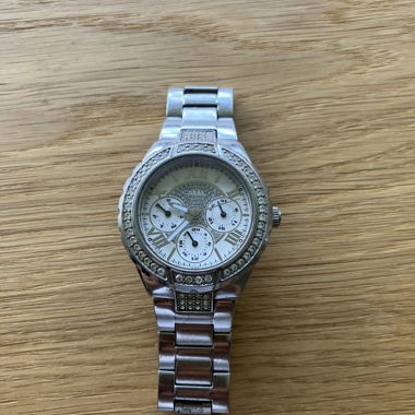 Guess Uhr