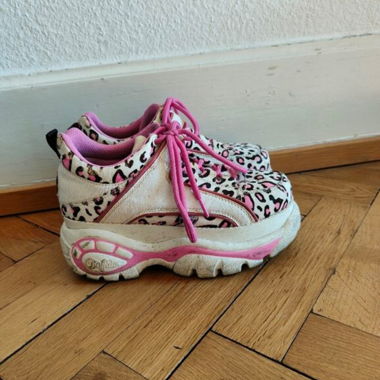 pink animal print vintage buffalo 