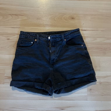Shorts en denim foncé