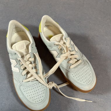 Light Blue New Balance Sneakers Gr. 39.5