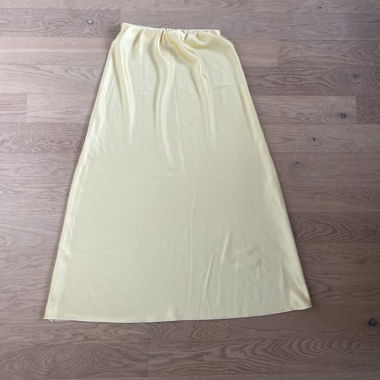 Jupe jaune beurre