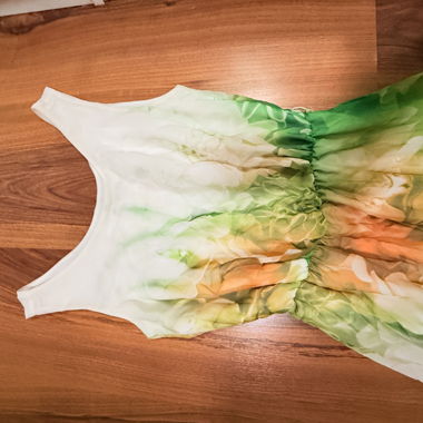 Abito estivo leggero con stampa floreale