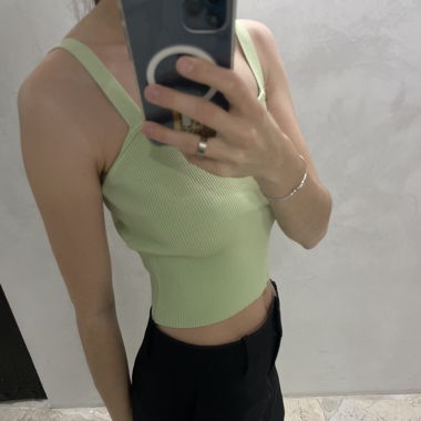 green crop top