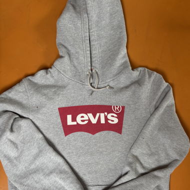 Sweat levis 