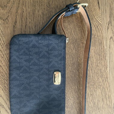Michael Kors Bauchtasche
