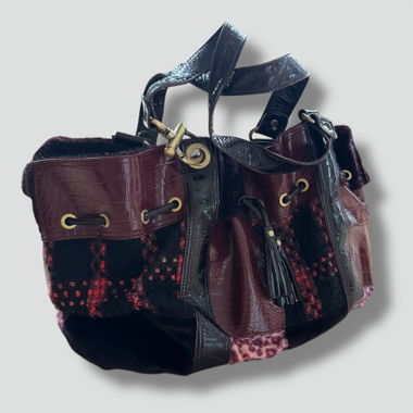 Fuchsia vintage bag
