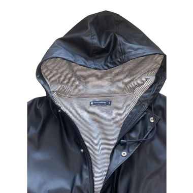 Giacca impermeabile nera con cappuccio