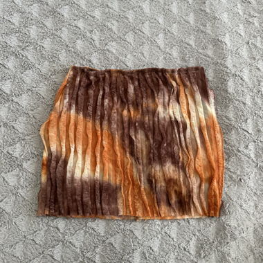 Mini jupe plissée orange-marron