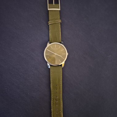 Grüne Calvin-Klein-Uhr