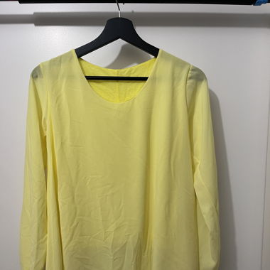 gelbe Bluse