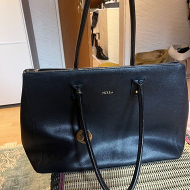 Borsa Furla nera classica