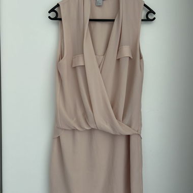 Abito elegante senza maniche rosa