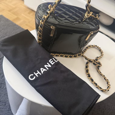Sac CHANEL noir matelasse