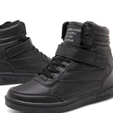 Sneakers black which heels 