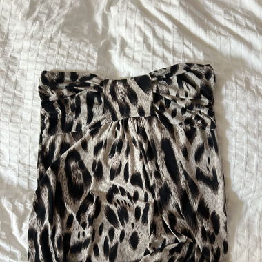 vintage leo top