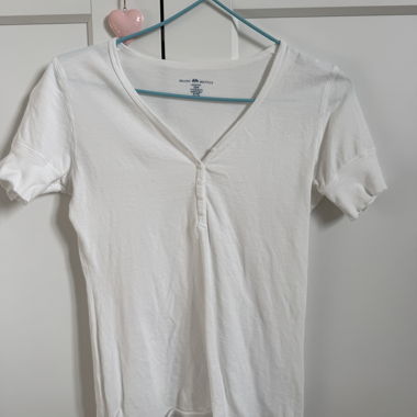 Brandy Melville T shirt
