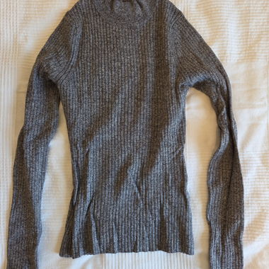 Pull à col roulé chiné gris