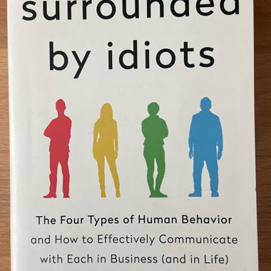 Surrounded by Idiots Buch