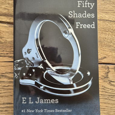 Fifty Shades Freed Buch
