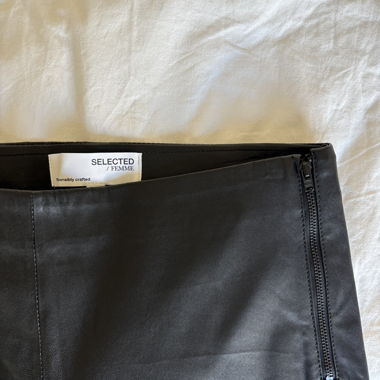 Pantaloni in pelle di agnello