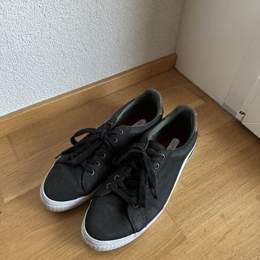 Baskets noires Esprit