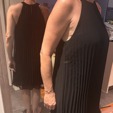 Robe plissée noire