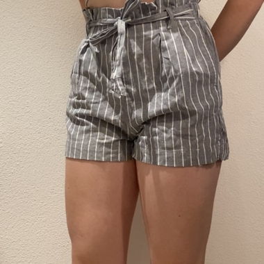 short grigio a righe taglia 36