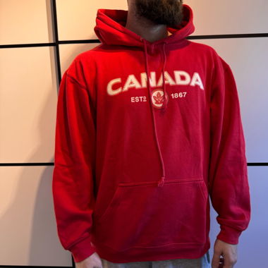 Sweat à capuche rouge « Canada » – ESTD 1867
