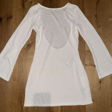 Weisses Langarmshirt mit Schnuerung