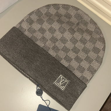 Cappello Louis Vuitton grigio