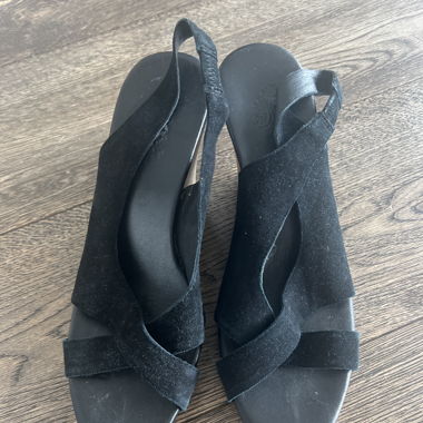 Sandals compensé
