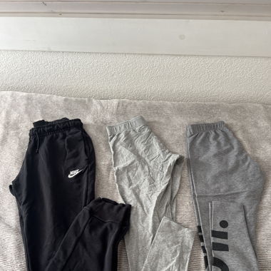 Nike Leggins und Jogger