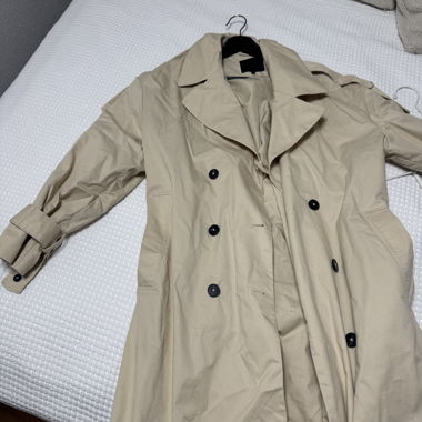 trenchcoat