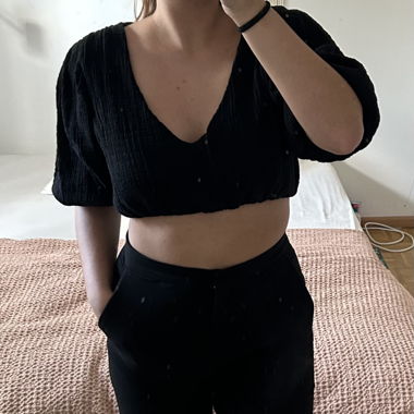 Schwarzes Top