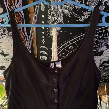 Croptop mit Knöpfen