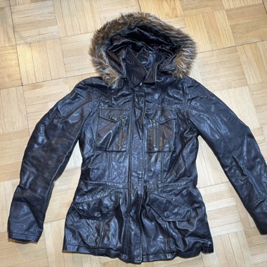 Veste 100% cuir véritable avec capuche amovible