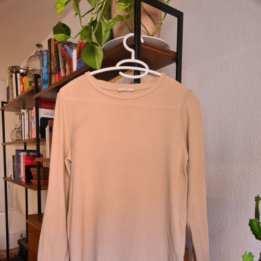 beiger Pullover