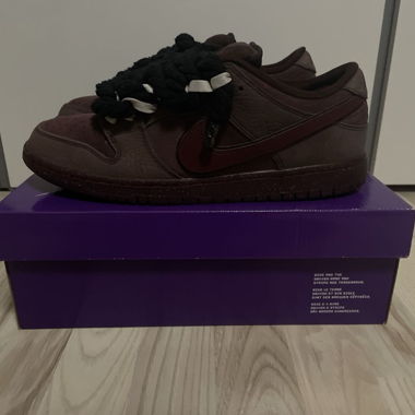 Nike SB Dunk Low PRM Bourgogne