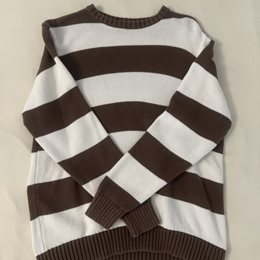 Brandy Melville sweater