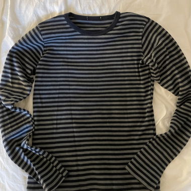 Gestreiftes Langarmshirt