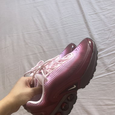 Nike Air Max DN rose
