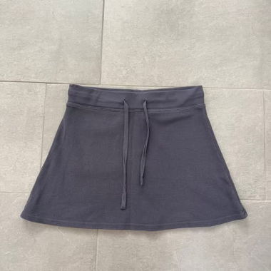 Brandy Melville Rock/Jupe