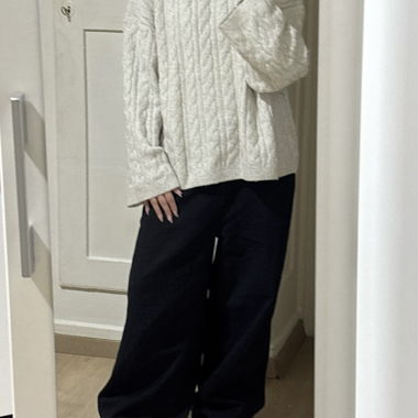 Beiger Zopfmuster Pullover