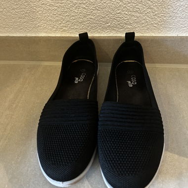 Black Slip-On Sneakers 38